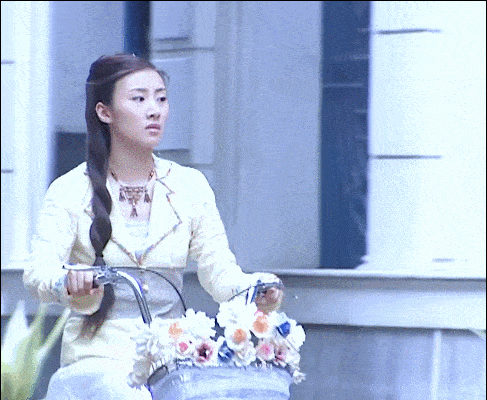 容垣|没想到啊，童年里那些“白光月”和“心机女配”，竟是一个人演的