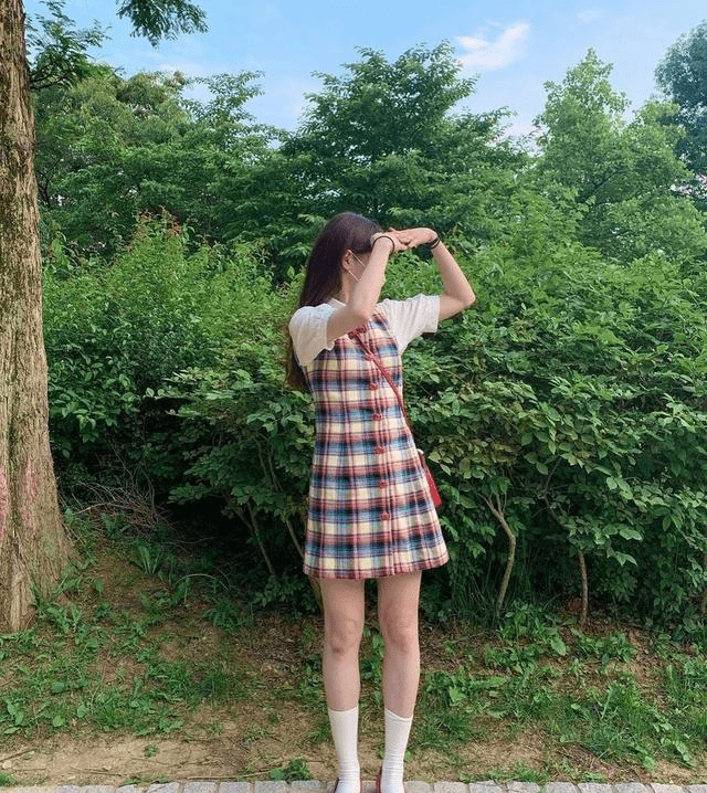 夏天|夏天流行的韩系穿搭，可甜可撩！