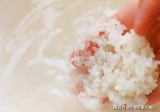 做法|五花肉往油锅一扔，不炒不炖不红烧，简单几步，上桌3斤都不够吃