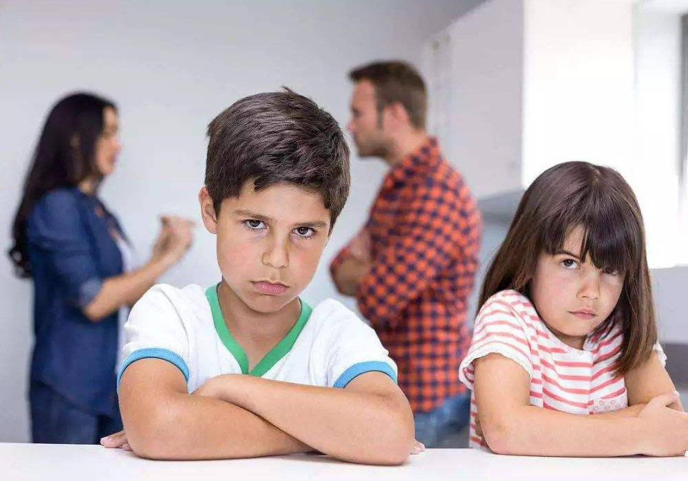 关系|二胎家庭哪些话最伤人？问卷排名前十的这十句话，每一个都很扎心