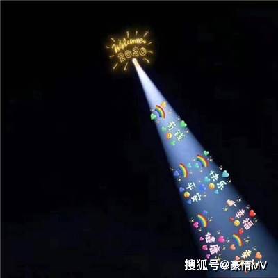 张新年|一束光微信朋友圈背景图片_抖音很火的一束光背景图大全