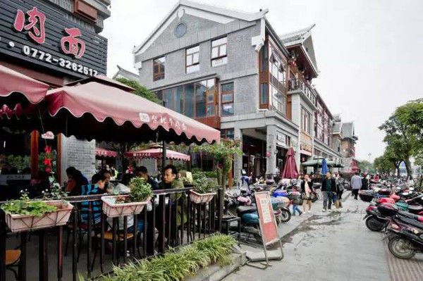 广西耗资10亿的“人造古镇”，占地40平方米，被称柳州“平遥”