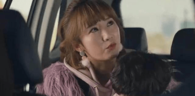 泳池|陈意涵官宣怀二胎晒泳池照，女人对二胎的态度，反映了老公的好坏