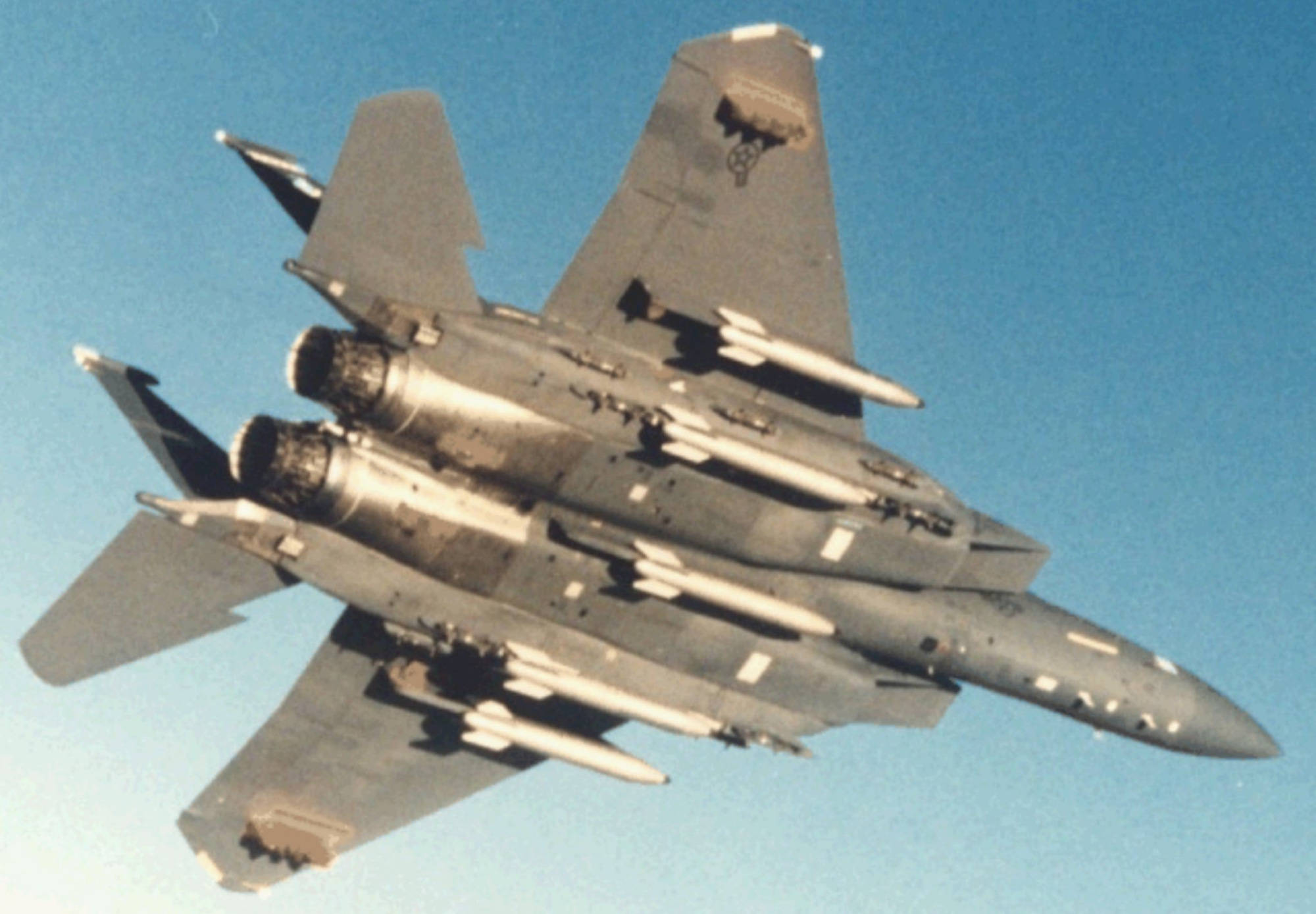 f-15e独门机载武器,炸弹重300公斤威力可调,是广岛原子弹的60倍