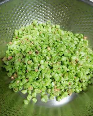 调整|豆角别再炒着吃了，学会这种做法，从此家里豆角不够吃