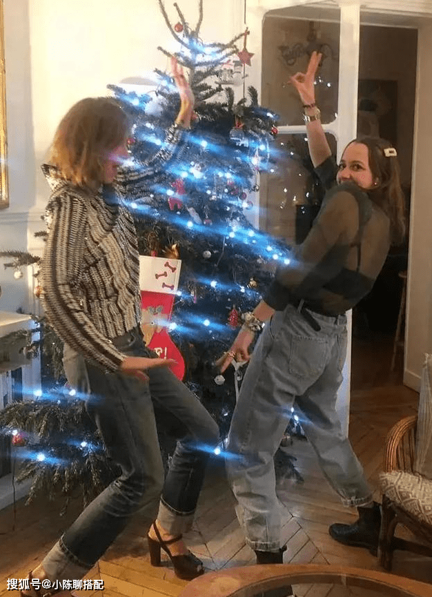 颜色|法国单亲妈妈长相显老，靠减龄穿搭美出新境界，优雅从容令人赞叹