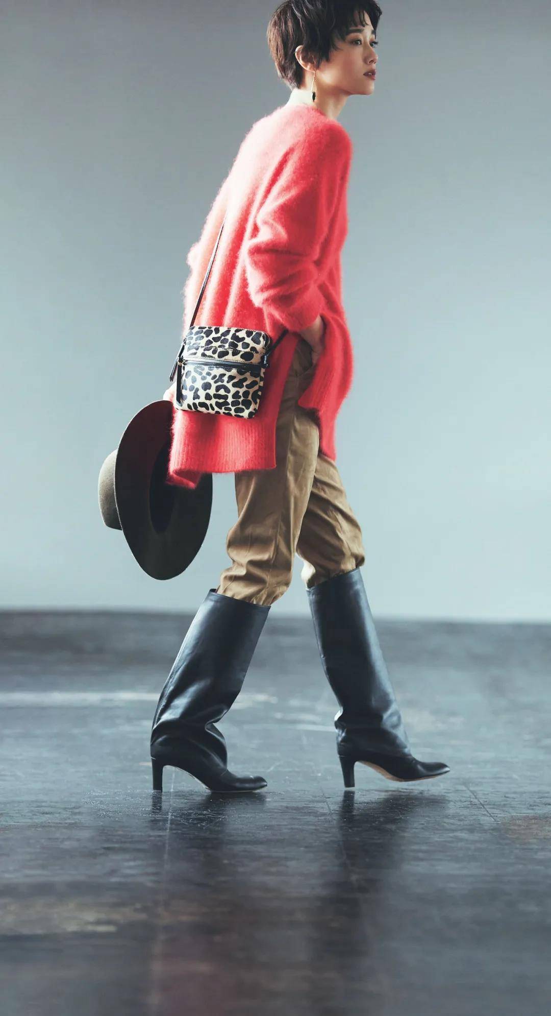 女生|早夏最适合针织衫，想要穿出日杂风效果，选款和搭配都要有技巧