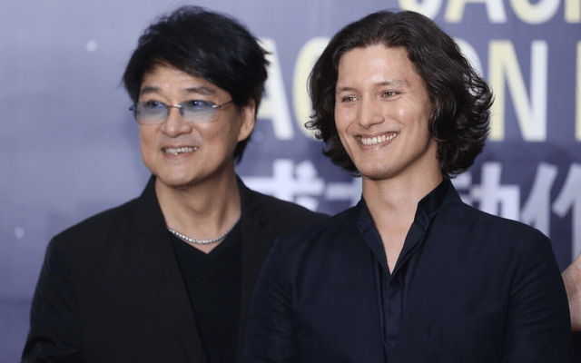 周厚安|周华健混血儿子近照曝光！剪短发后秀出高颜值，剃掉胡须大变样
