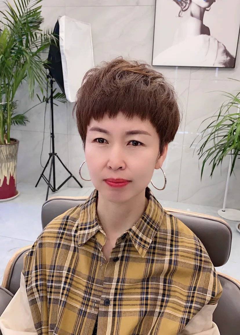 发型|女发不在多选对是关键，这3种发型很不错，瘦脸利落显气质