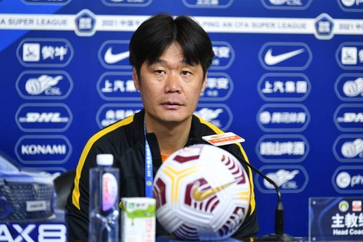 原创重磅武汉队传来坏消息李霄鹏最新言论引质疑球迷骂声一片