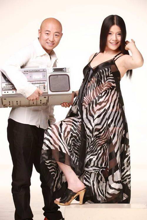 扫黑风暴主演周晓鸥酗酒不羁的摇滚浪子被妻子降服了