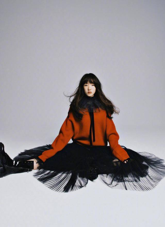 黑色|鲜少提及的二女儿,却在生日当天感动哭了小S,她才是真正超模脸