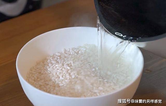 大米配什么熬有营养 98d88d1cb3944f8db06ad01e5c2b2196.jpeg