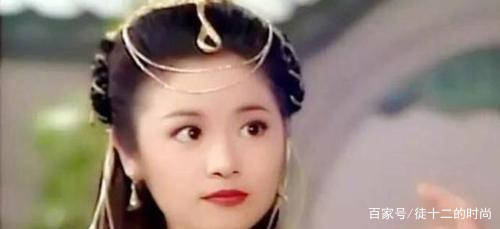 整体|林心如26年前的照片曝光，这样的穿搭你喜欢吗？