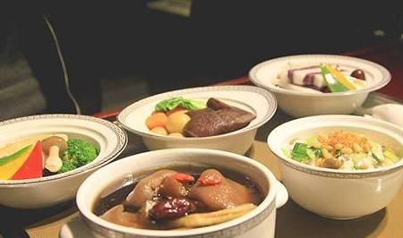 洗头|产后坐月子很重要，但是有四种月子最好别做，真的伤身