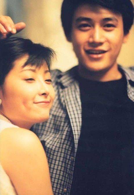 原创著名配音员赵岭曾骂前妻袁立不要脸二婚娶娇妻杨洋很幸福