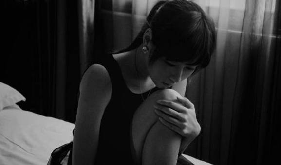 肾脏|肾病医生：在伤肾方面，抽烟、喝酒都比不上它