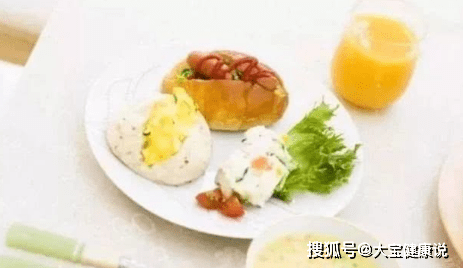 因为|早上起床后，第1件事既不是排便，也不是喝水，早知道早好！