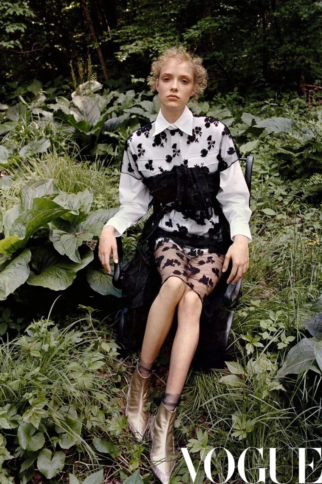 驼色|大半个娱乐圈都在穿，好看极了。