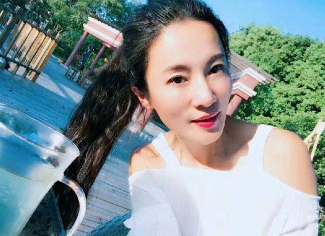 漂亮|女人脸上有这3特征，是越老越“好看”，你若有就偷着乐吧