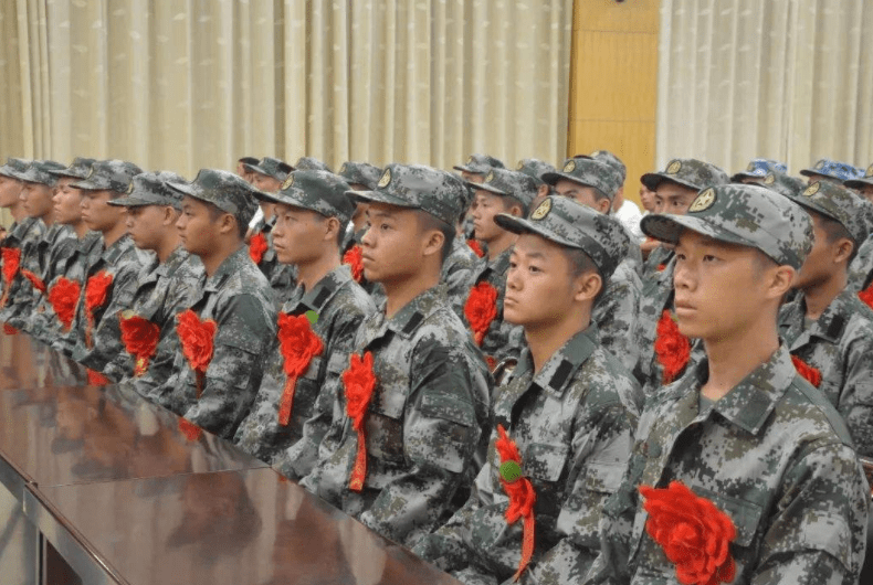 原创2021迎来征兵新变化想当兵的同学要注意了大学生入伍好处多
