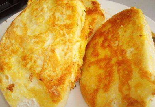 美食|美食煎馒头片,裹鸡蛋前还需多加这一步,馒头片更酥脆不油腻!