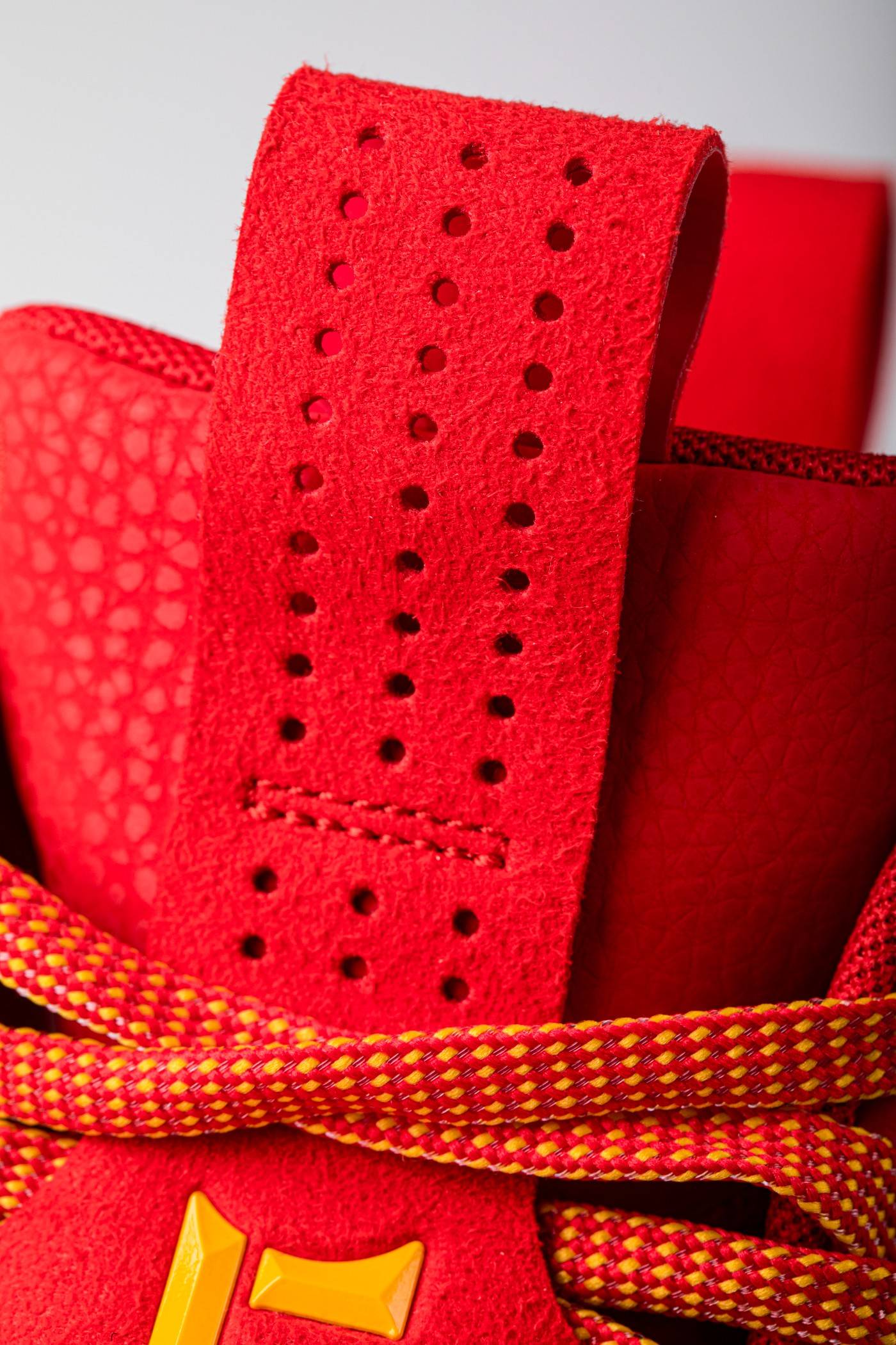 设计|AJ36 绝地反转！只加一个新科技，又甩开所有实战鞋一大截…