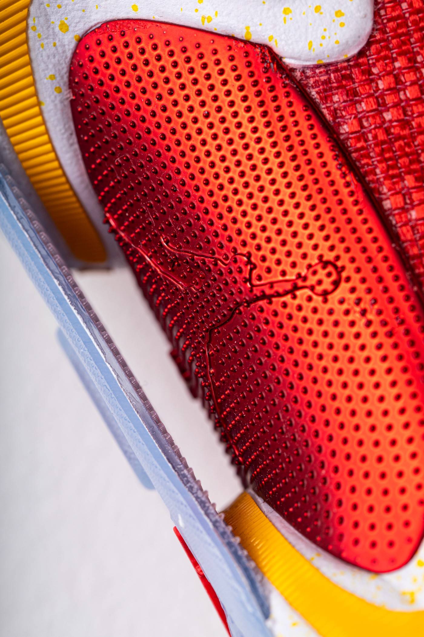 设计|AJ36 绝地反转！只加一个新科技，又甩开所有实战鞋一大截…