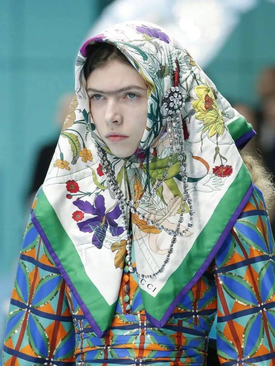 叛逆|新时代女性妆发是态度和勇气的“叛逆精神”