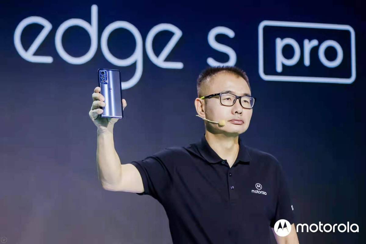 配置|摩托罗拉edge s pro，配置拉满的2000元档影像旗舰