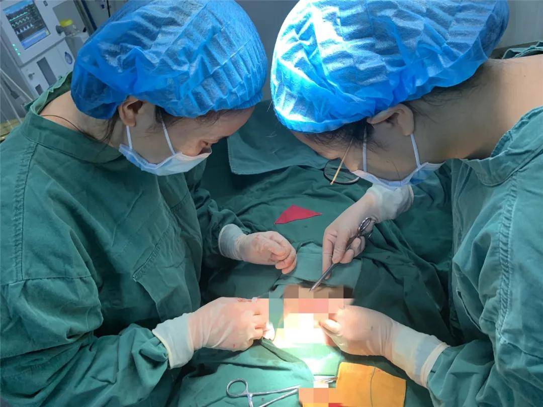 手术|【致敬中国医师】那当医生辛苦吗？