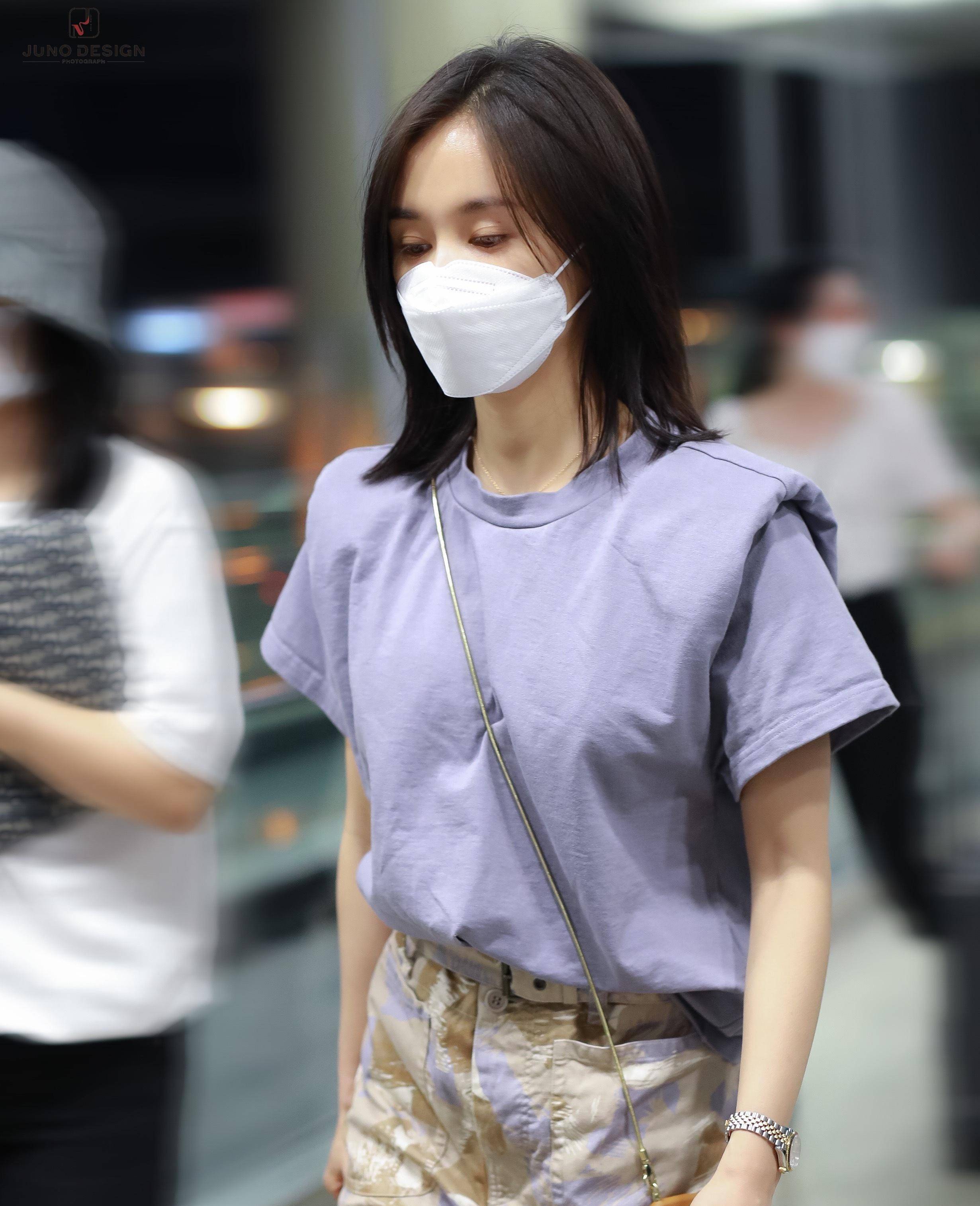 元素|王子文官宣恋爱后更温婉了,穿小白裙气质柔美,清新俏皮像小女生