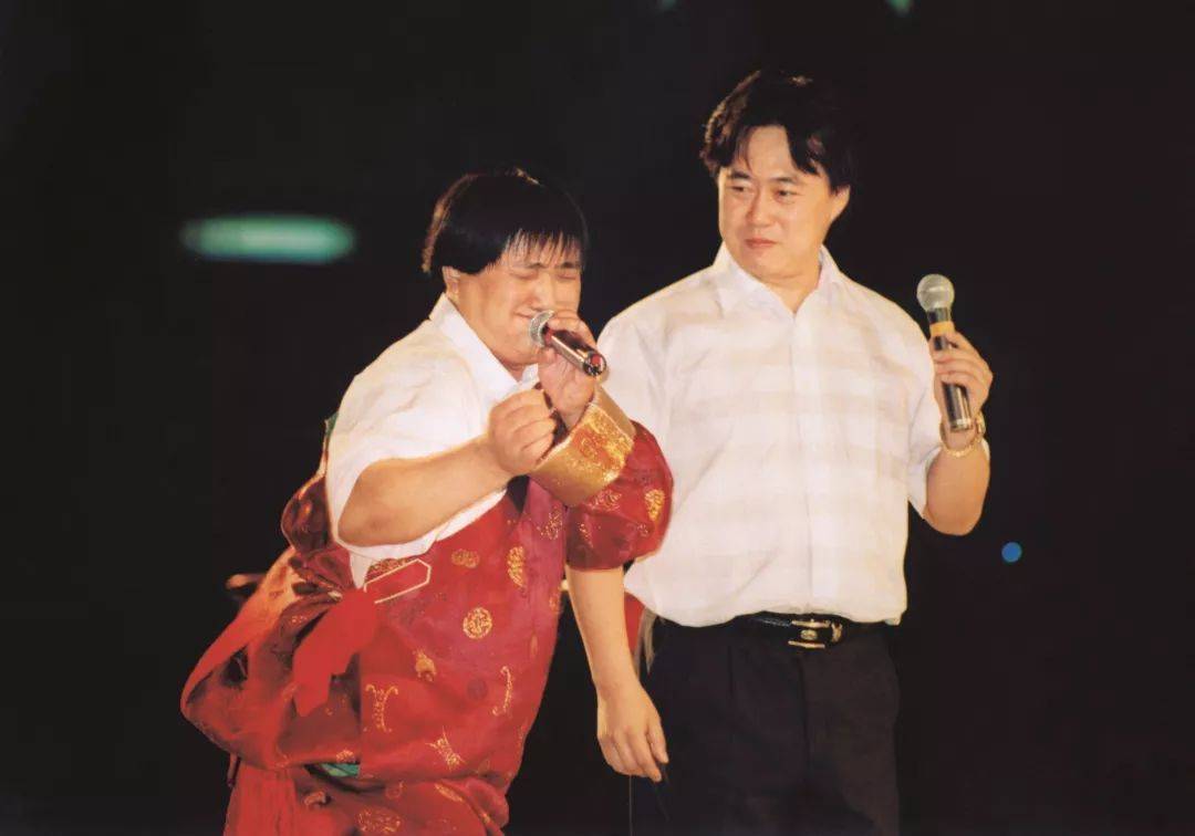 原创车祸身亡的8位名人每个都令人心痛最大的89岁最小的27岁