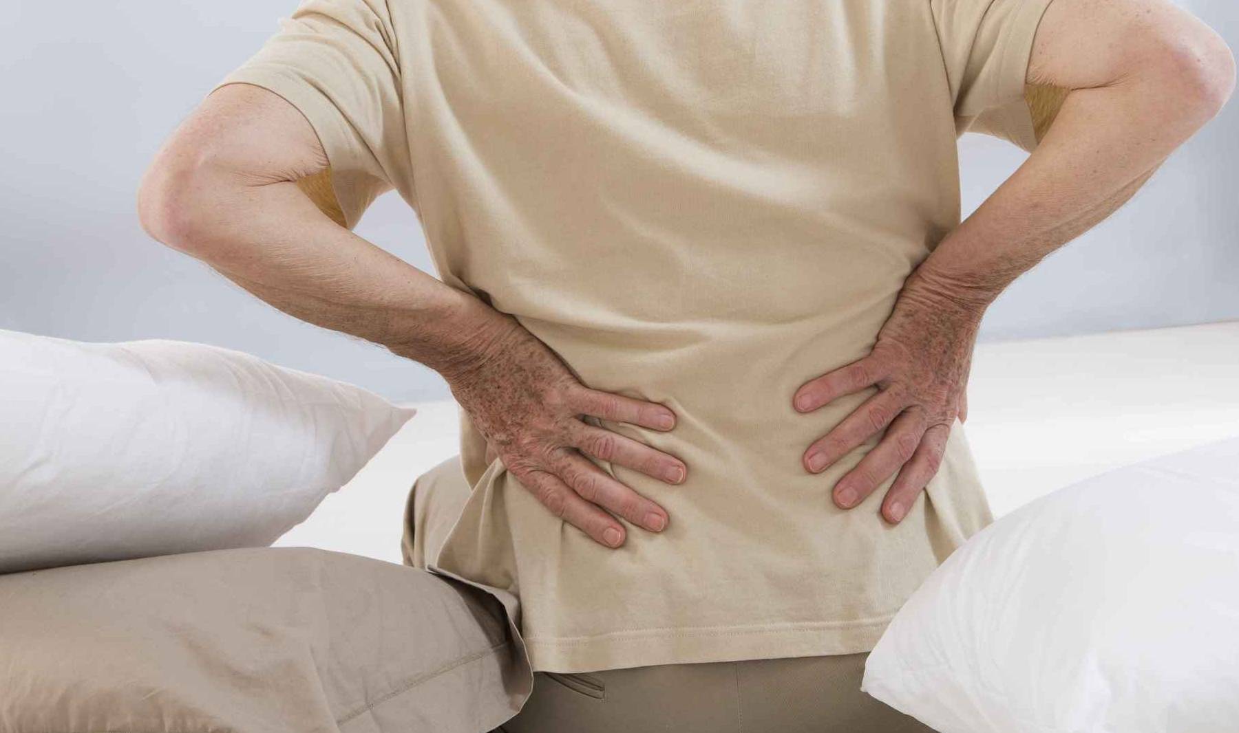 脊髓炎的症状和治疗 颈椎脊髓炎的早期症状