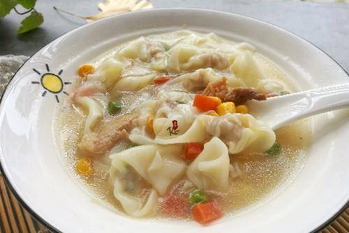 加入适量|要吃馄饨自己在家做,任性简单又营养丰富,快快学起来