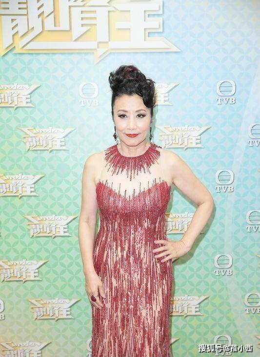 活动|汪明荃73岁又怎样？穿搭、发型、妆容都精致，气质在不用刻意扮嫩