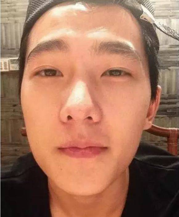 青春痘|男明星其实也会“卸妆死”，王俊凯令人大跌眼镜，最后这颜值服了