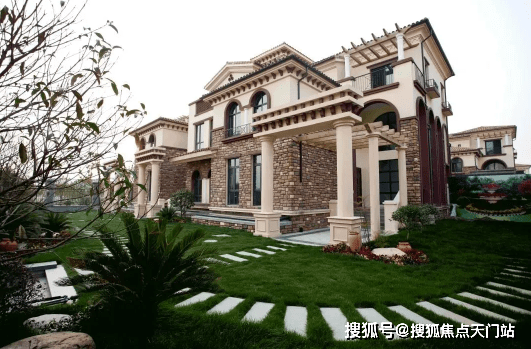 什么叫商务别墅 67cacf43ea004293ad9b27b2112b5e5e.png