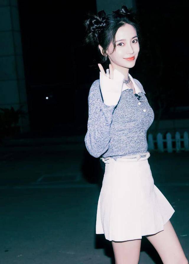 身材|也就Baby能这样扮嫩，哪吒头可爱又娇俏，都当妈的人还美得惊艳