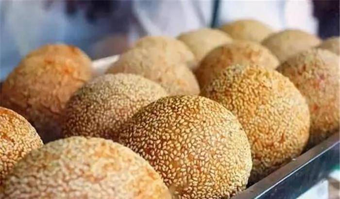 黄片|不要面粉,不用一滴水,用此2种食材就能做出全家人都爱吃的麻球