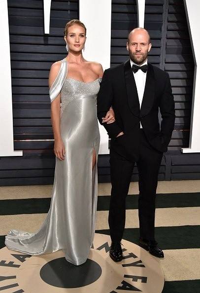 大嫂|恭喜！54岁杰森·斯坦森再当爹，超模未婚妻怀二胎身材依旧超靓