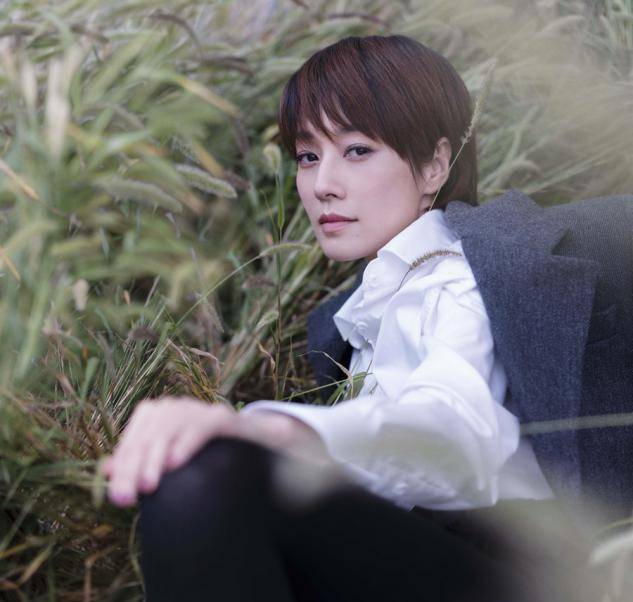 卷发|女人过了50岁，尽量避开这5种发型，尤其是第1种，显老又土气