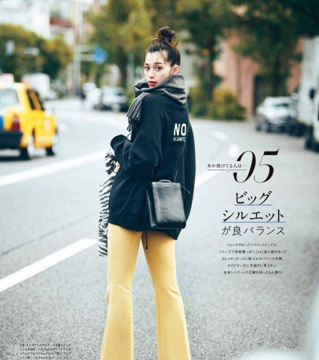 显得|戴围巾时，别乱“圈在脖子上”，瞧瞧这6种围巾戴法，照着戴准美