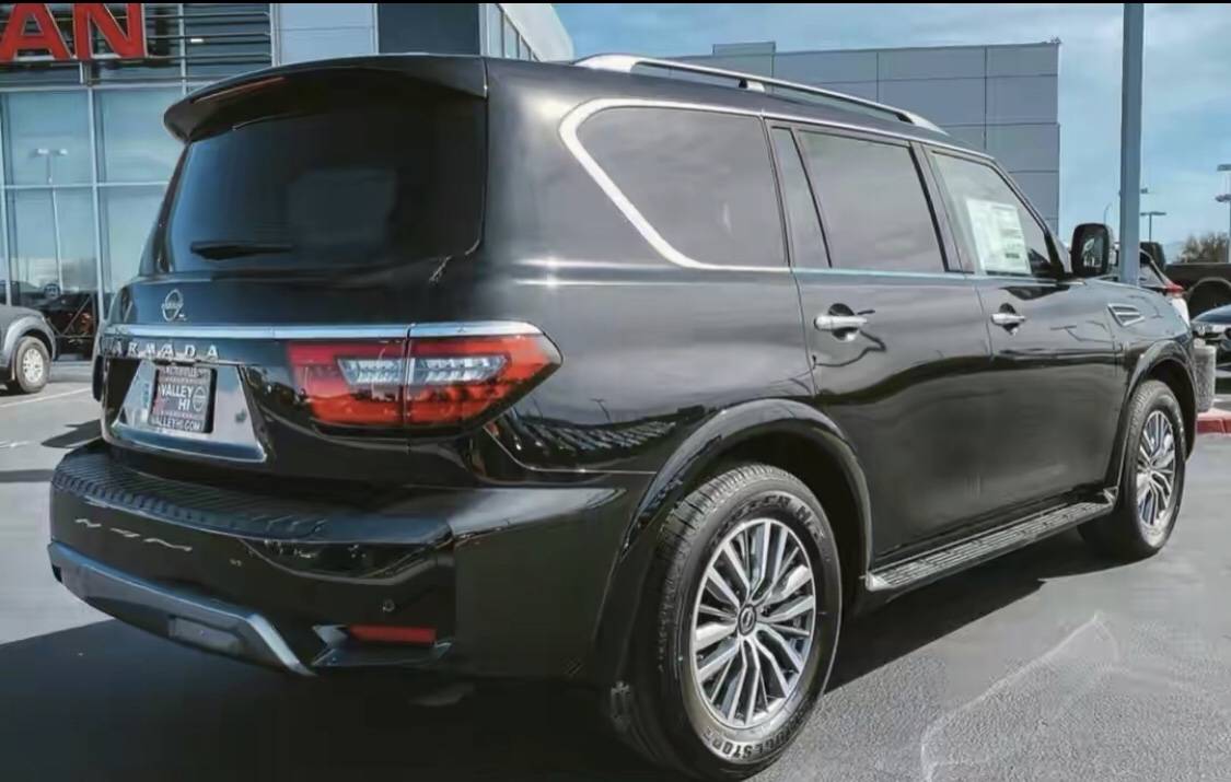 陆巡老对手2022款日产途乐上市约合人民币31万元起