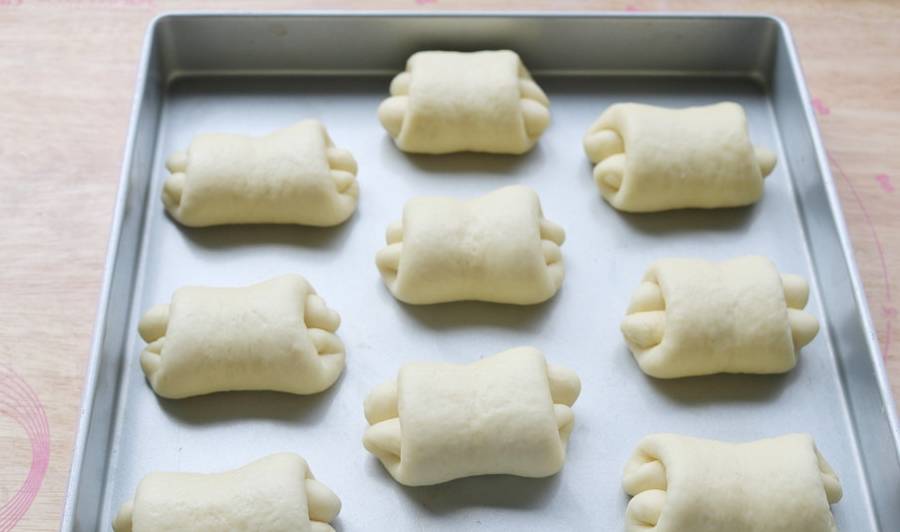 面包|风靡烘焙圈的日式牛奶卷,一次做两盘,开学早餐不愁了