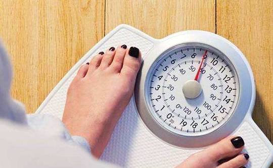 合并|糖尿病越来越瘦正常吗？警惕：5点因素是致瘦根源，尤其警觉第5点