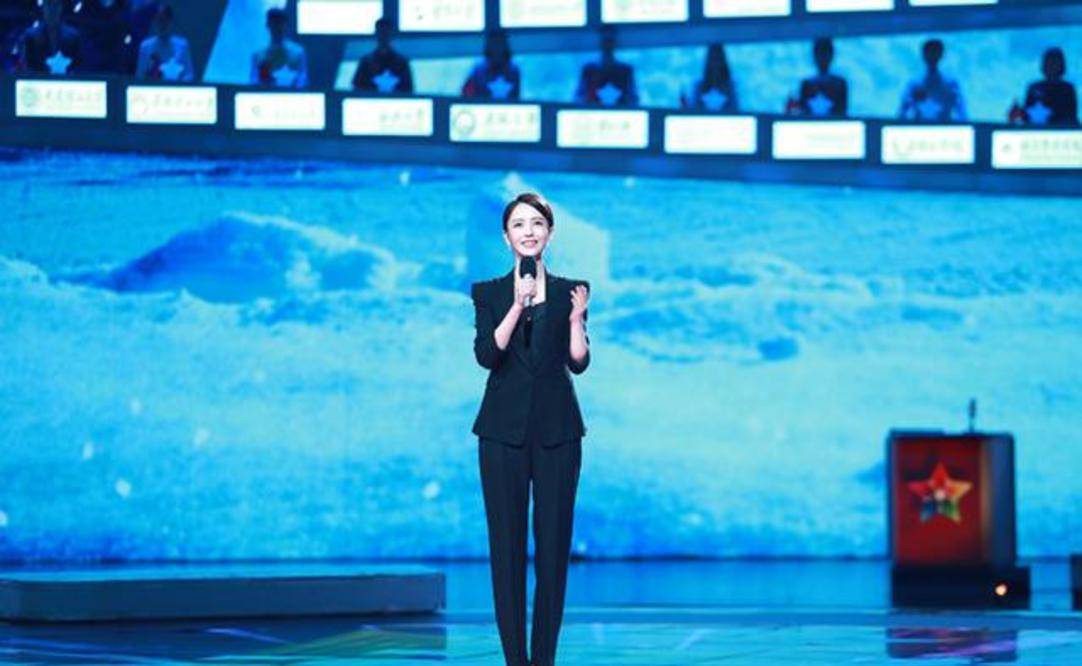 佟丽娅|佟丽娅离婚后脱胎换骨,跳舞舞姿超女团,穿红裙扎头饰变新疆美人