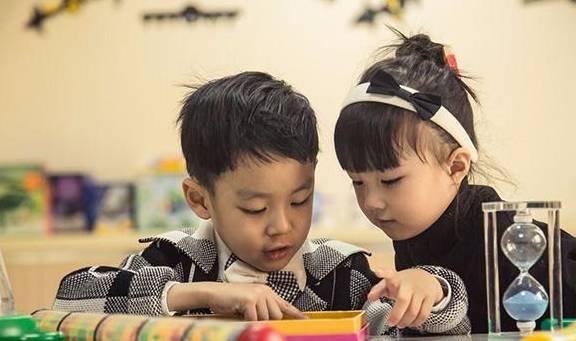 现实|70后成二胎“主力军”？三个原因很现实，但对俩孩子都不公平