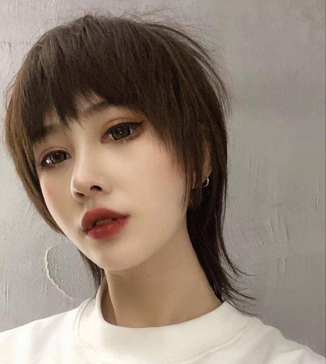 发型|你适合什么发型，看迪丽热巴、周冬雨怎么选择的，回头率很高