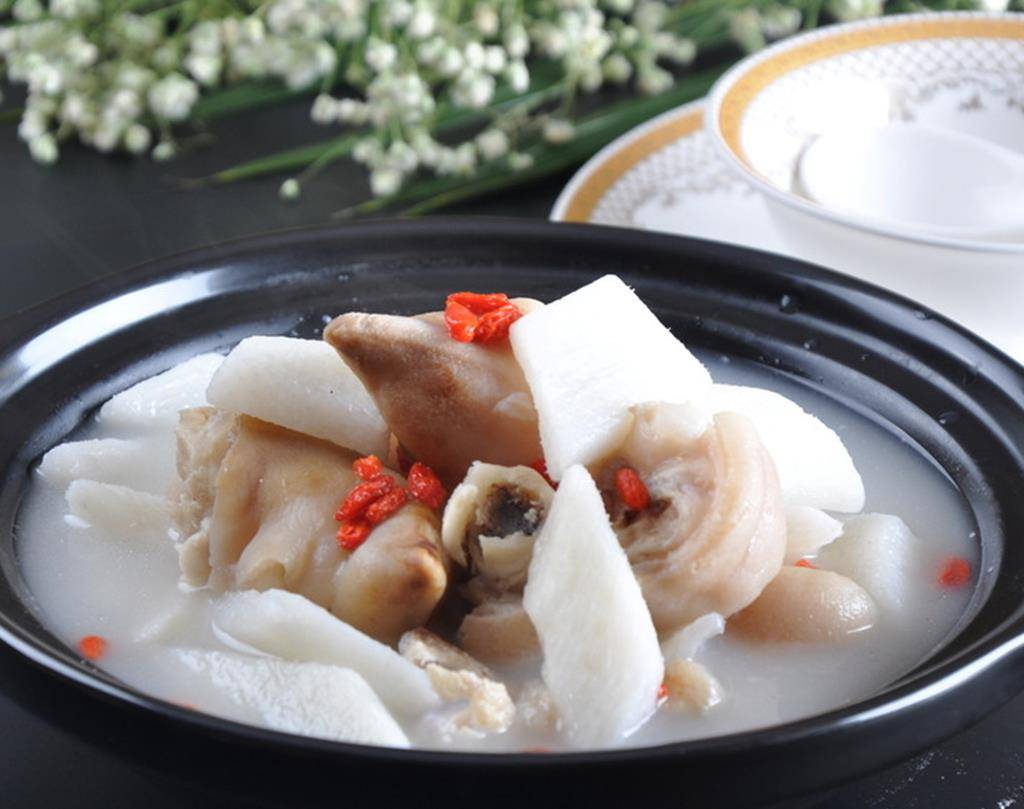 猪脚怎么去腥臭味 8e677a5e4eb24ddc9e0eef25ddf5a22e.jpeg